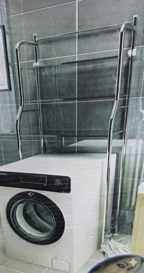 מדף אחסון מעל מכונת כביסה – ארגונית מדפים לחדר כביסה