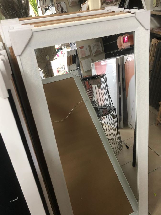 מראה מסגרת