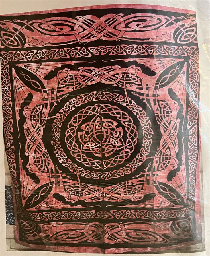 אדום כתום שחור 